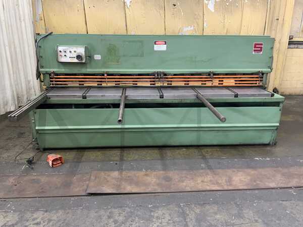1/4" x 10' Summit #10250, hydraulic squaring shear, 31-1/2" front operated power back gauge, 12" throat, 15 - Image 2