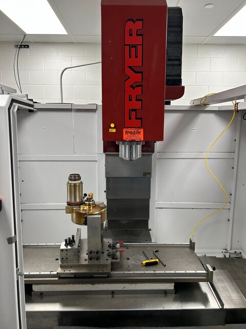 Fryer #MC-30, Vertical Machining Center, 3-Axis, 30" X, 18" Y, 22" Z, 16.5" x 31.5" Table, 25 HP, 8500 RPM - Image 2