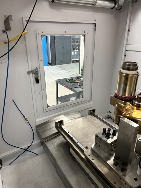 Fryer #MC-30, Vertical Machining Center, 3-Axis, 30" X, 18" Y, 22" Z, 16.5" x 31.5" Table, 25 HP, 8500 RPM - Image 3