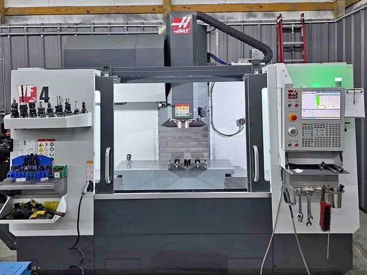 Haas #VF-4, Vertical Machining Center, 3-Axis, 50" X, 20" Y, 25" Z, 18" x 52" Table, 30 HP, 8100 RPM, CT 40 - Image 1