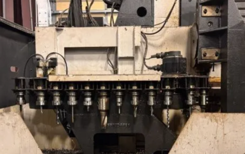 Mazak #VTC-200C, Vertical Machining Center, 3-Axis, 65.3" X, 20" Y, 20" Z, 20" x 90" Table, 20 HP, 12000 RPM - Image 4