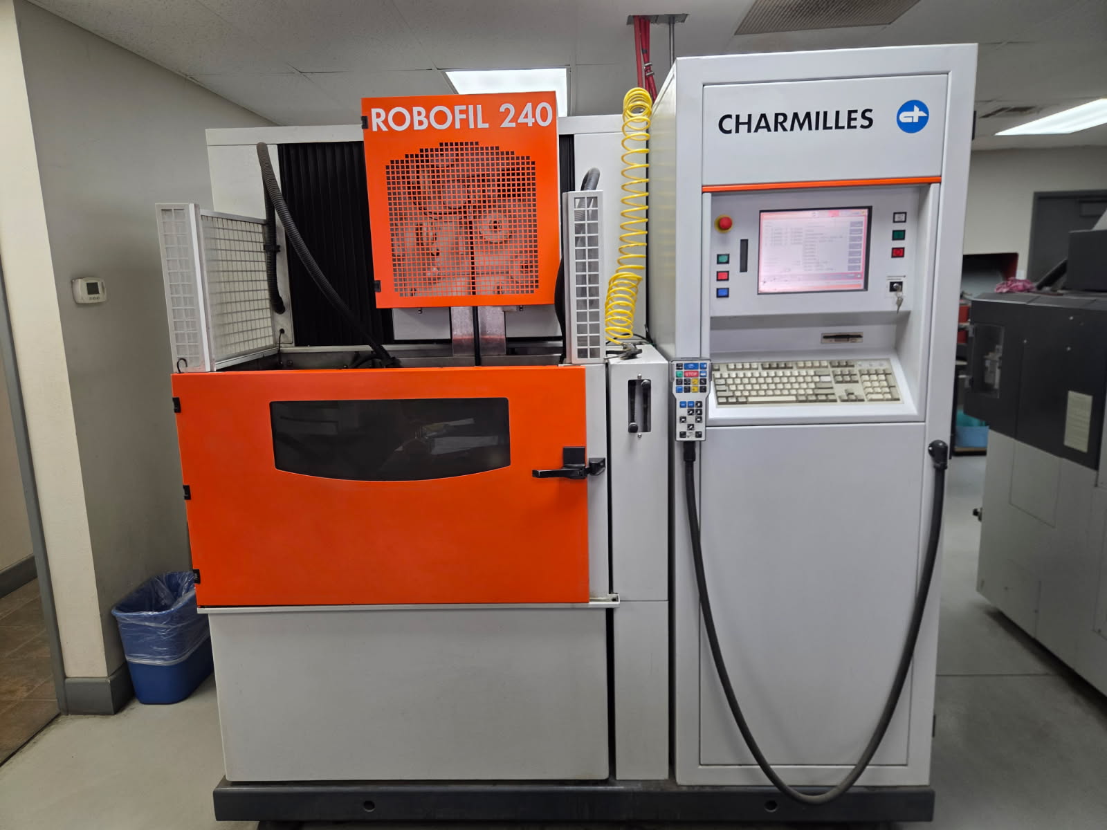 Charmilles Tech Electrical Discharge Machine #Robofil-240, Wire Electrical Discharge Machine, 17000 Hrs., 2002 - Image 1