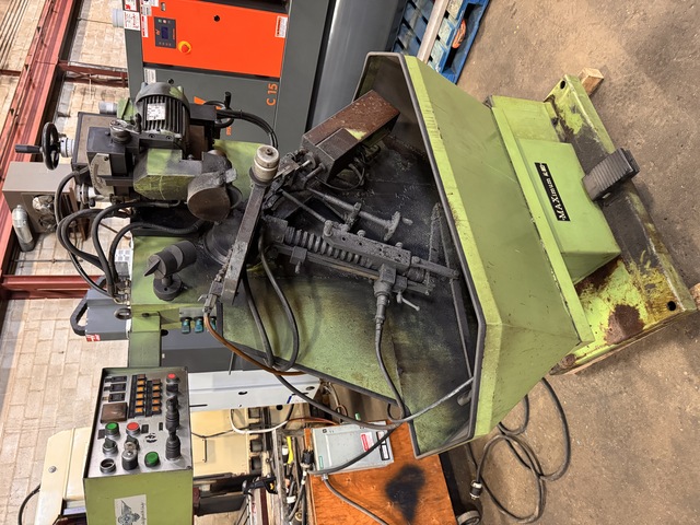 UT.MA SRL #AL.803, Automatic Circular Saw Blade Grinder/Sharpener, 4.7"-31" blade diameter capacity, 1-1/4" - Image 4