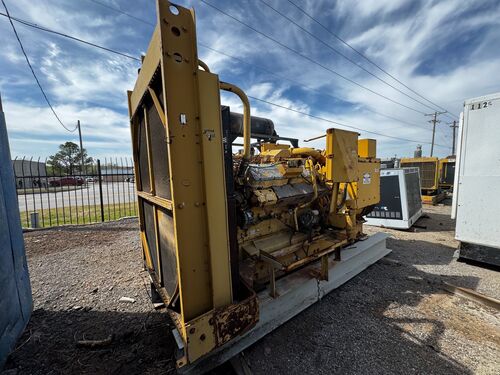 600 KW Caterpillar #3412, diesel generator set, 480 Volts, 3-phase, 1996 - Image 1