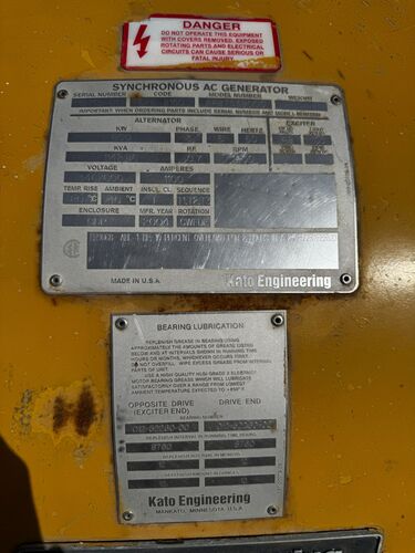 800 KW Caterpillar #3508B, diesel generator set, 347/600 Volts, 3-phase, Kato 6P6-2150 generator end, 2004 - Image 4