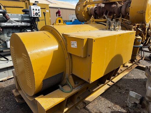 1030 KW Caterpillar #3508, diesel generator set, 600 Volts, 3-phase, Kato 6P6-2700 generator end, 2005 - Image 3