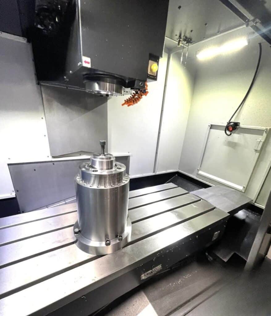 DN Solutions #DNM-5700, CNC vertical machining center, 41" X, 22" Y, 20" Z, 12000 RPM, 25 HP, CAT-40, 30 - Image 4