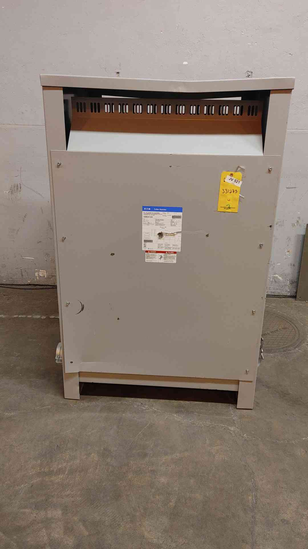 300 KVA, 480 Primary, 208/120 Secondary Eaton Cutler-Hammer #V.48M28T33EE, Dry Type Distribution Transformer - Image 1