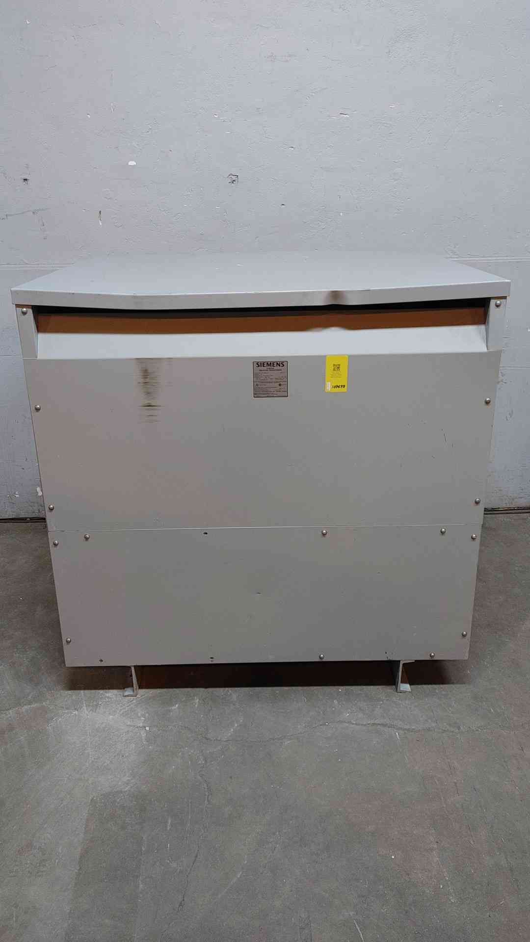 300 KVA, 480 Primary, 208Y/120 Secondary Siemens #3F3Y300K13, Dry Type Transformer, 3 Phase - Image 1