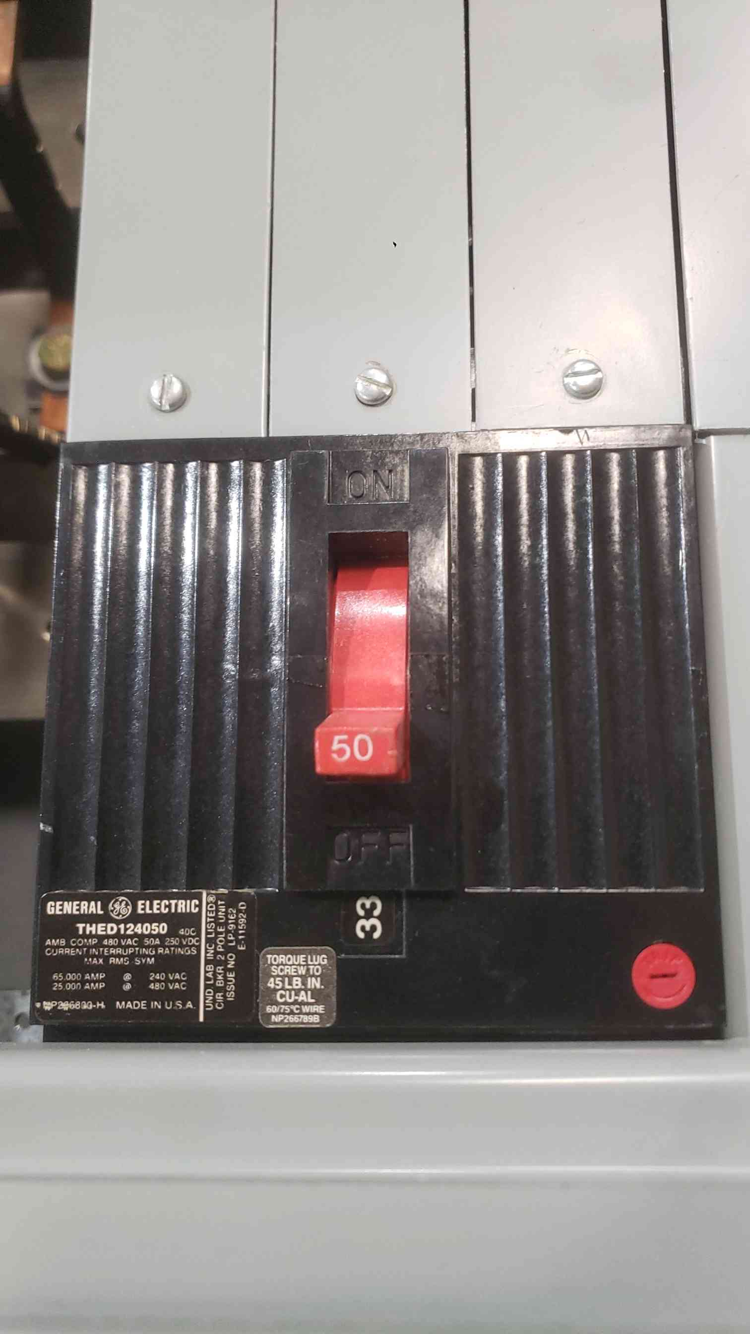 600 Amp. General Electric Spectra, CCB, Panelboard, THED Breakers, 3 Phase, 4 Wire, 208Y/120 Volts - Image 10
