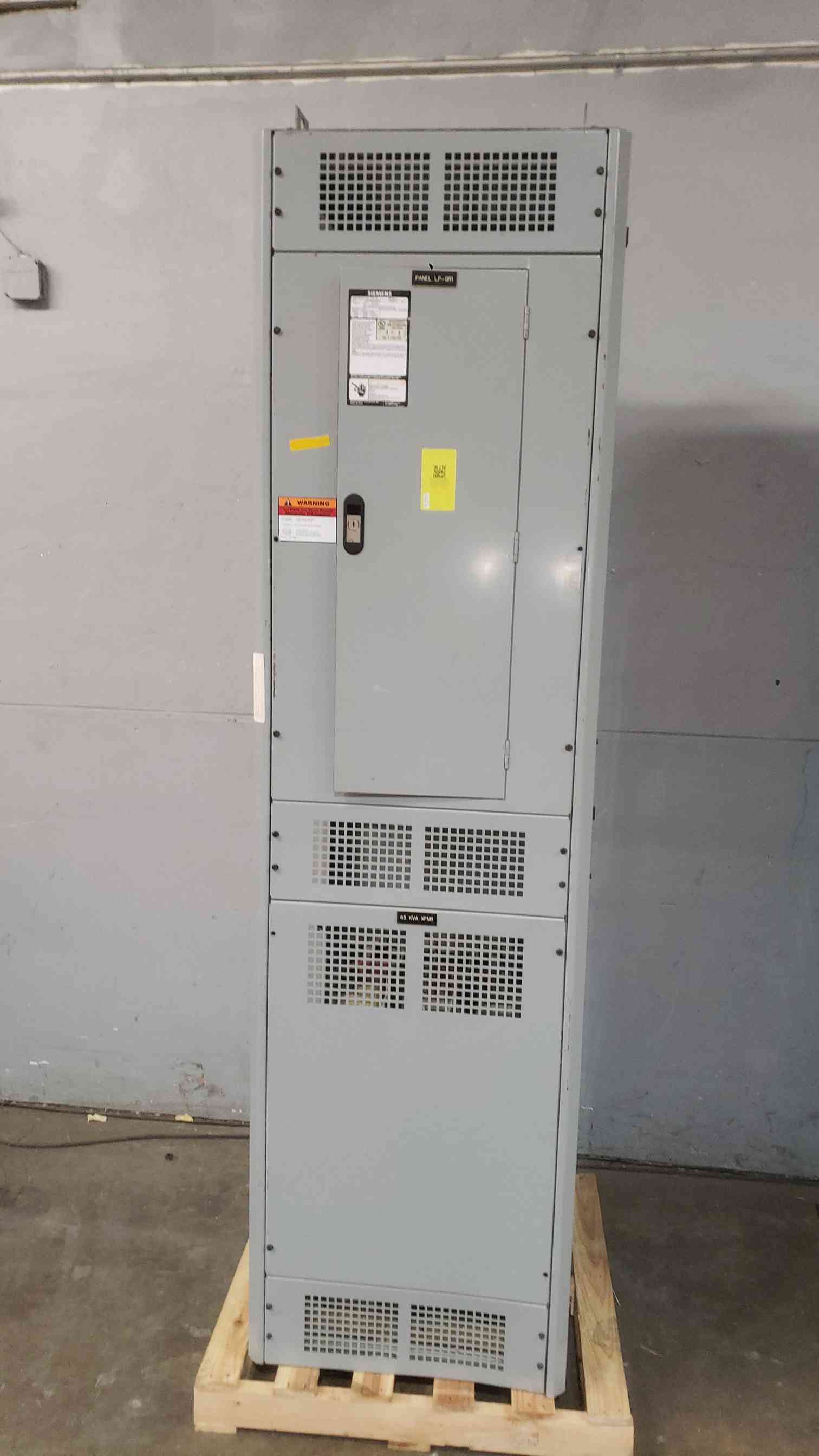 Siemens SB3, Switchboard, 45 KVA Transformer, P1 Panelboard, NGB Breakers, 480 Volts, 3 Phase, 2010 - Image 2