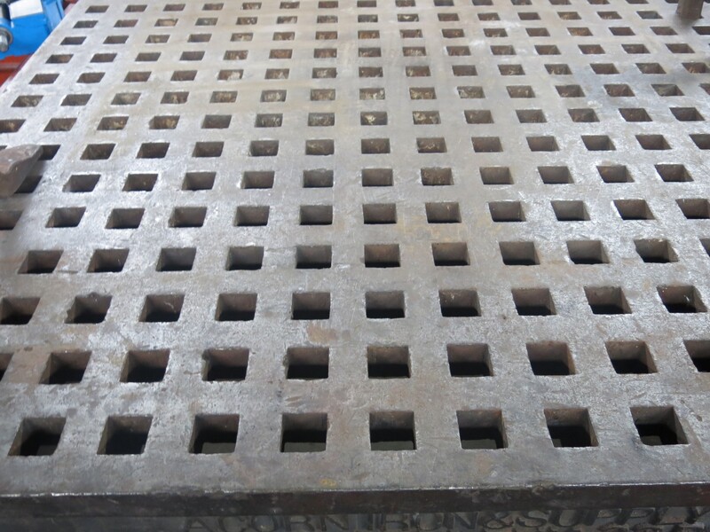 Acorn, Welding table, 5' x 5', w/ holddowns - Image 4