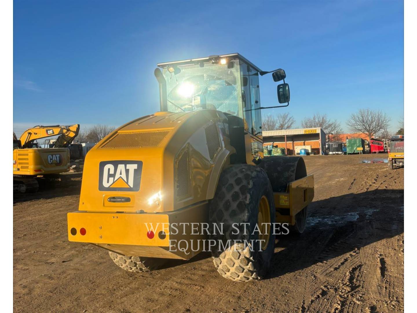 Caterpillar CS54B, Vibratory Single Drum Smooth, 3960 hours, S/N: CS501046, 2020 - Image 2