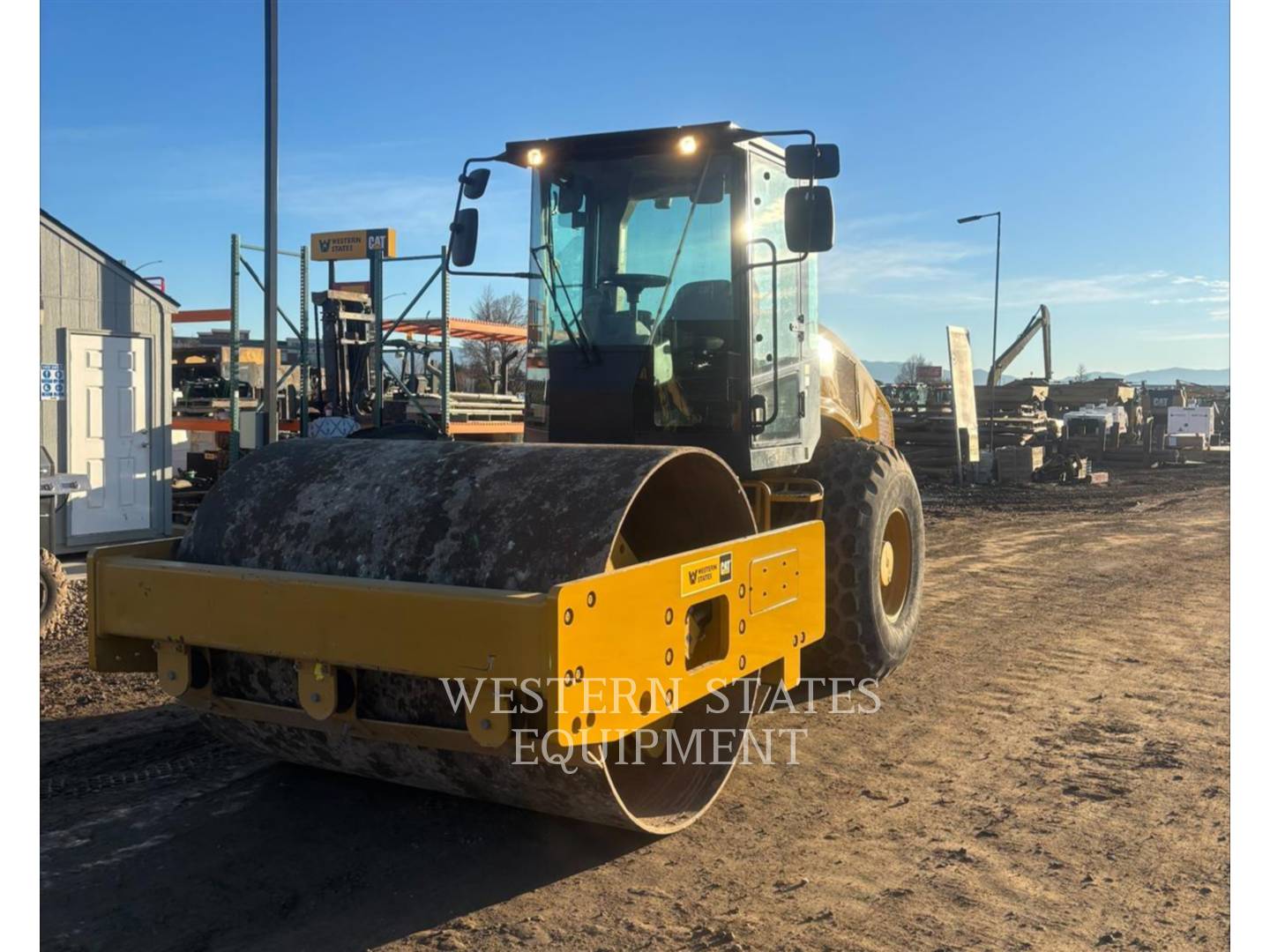 Caterpillar CS54B, Vibratory Single Drum Smooth, 3960 hours, S/N: CS501046, 2020 - Image 4