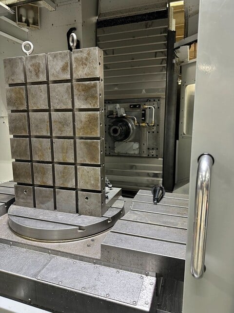Haas #EC-1600, 4-Axis Horizontal Machining Center, 64" X, 50" Y, 32" Z, 30 HP, 7500 RPM, 30 automatic tool - Image 4