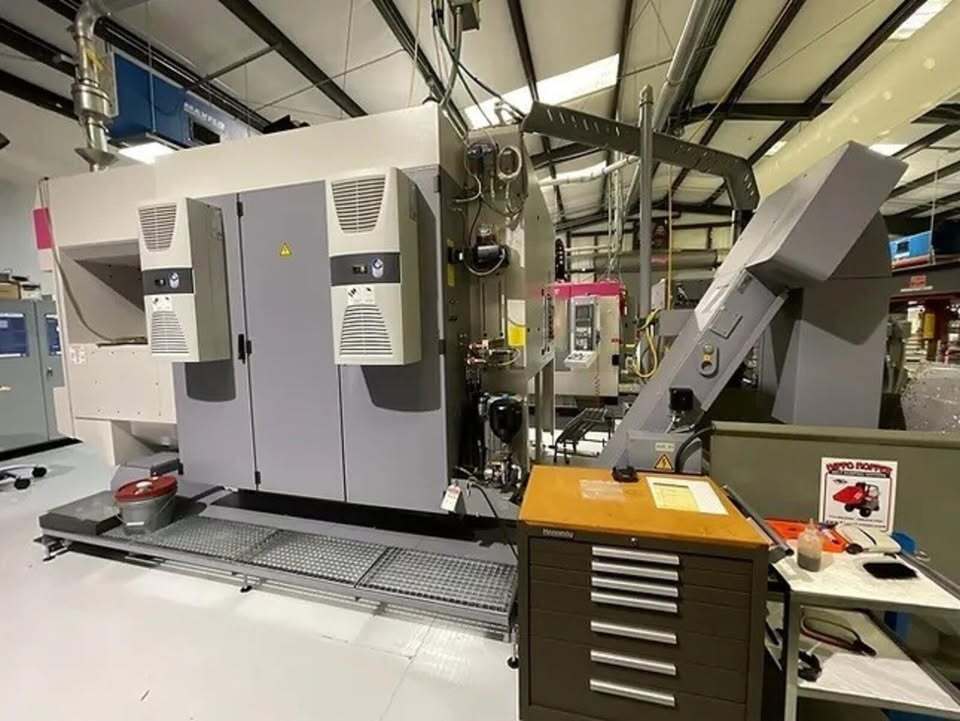 Stama #MC533, 5-Axis Vertical Machining Center, 25" X, 15" Y, 15" Z, 25 HP, 12000 RPM, 72 automatic tool - Image 6