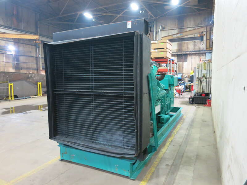 1100 KW Cummins #DFLB, diesel generator set, 277/480 Volts, 2269 hours, 1620 HP @ 1800 RPM, KTA50-G2 engine - Image 4