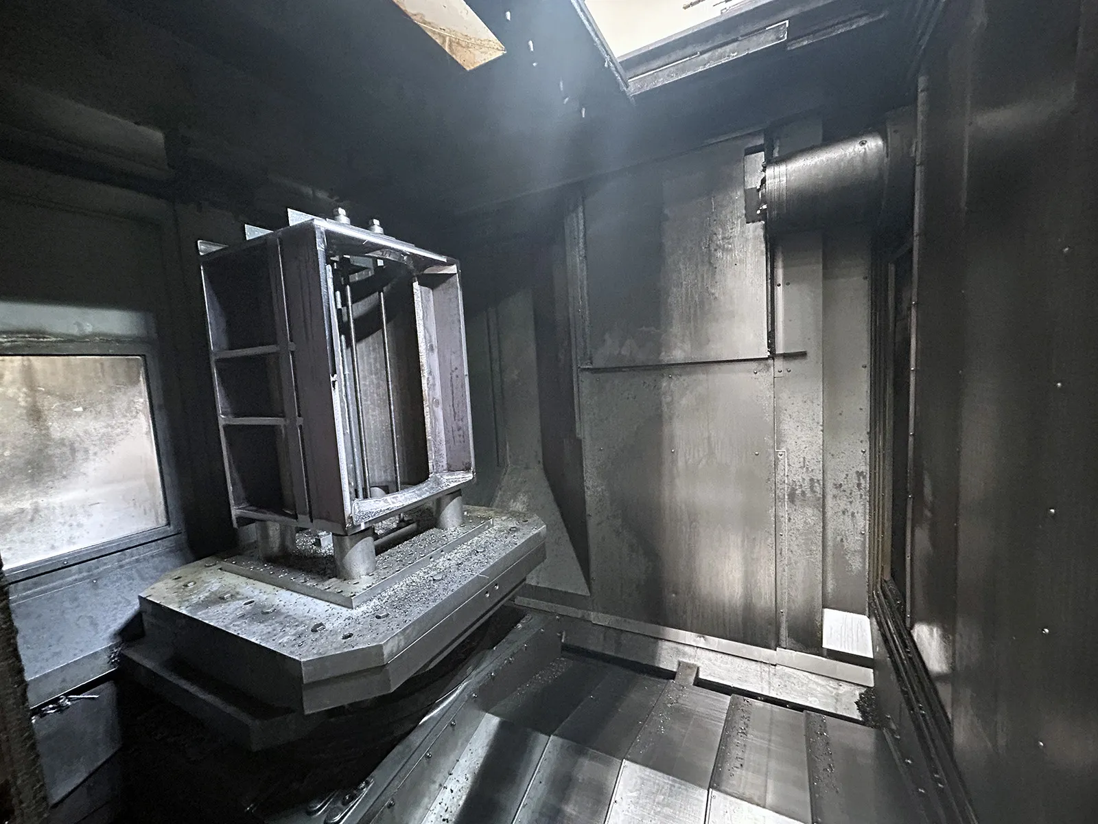 OKK #HM-100S, CNC horizontal machining center, 60 automatic tool changer, 55.1" X, 43.3" Y, 39.3" Z, 12000 - Image 3