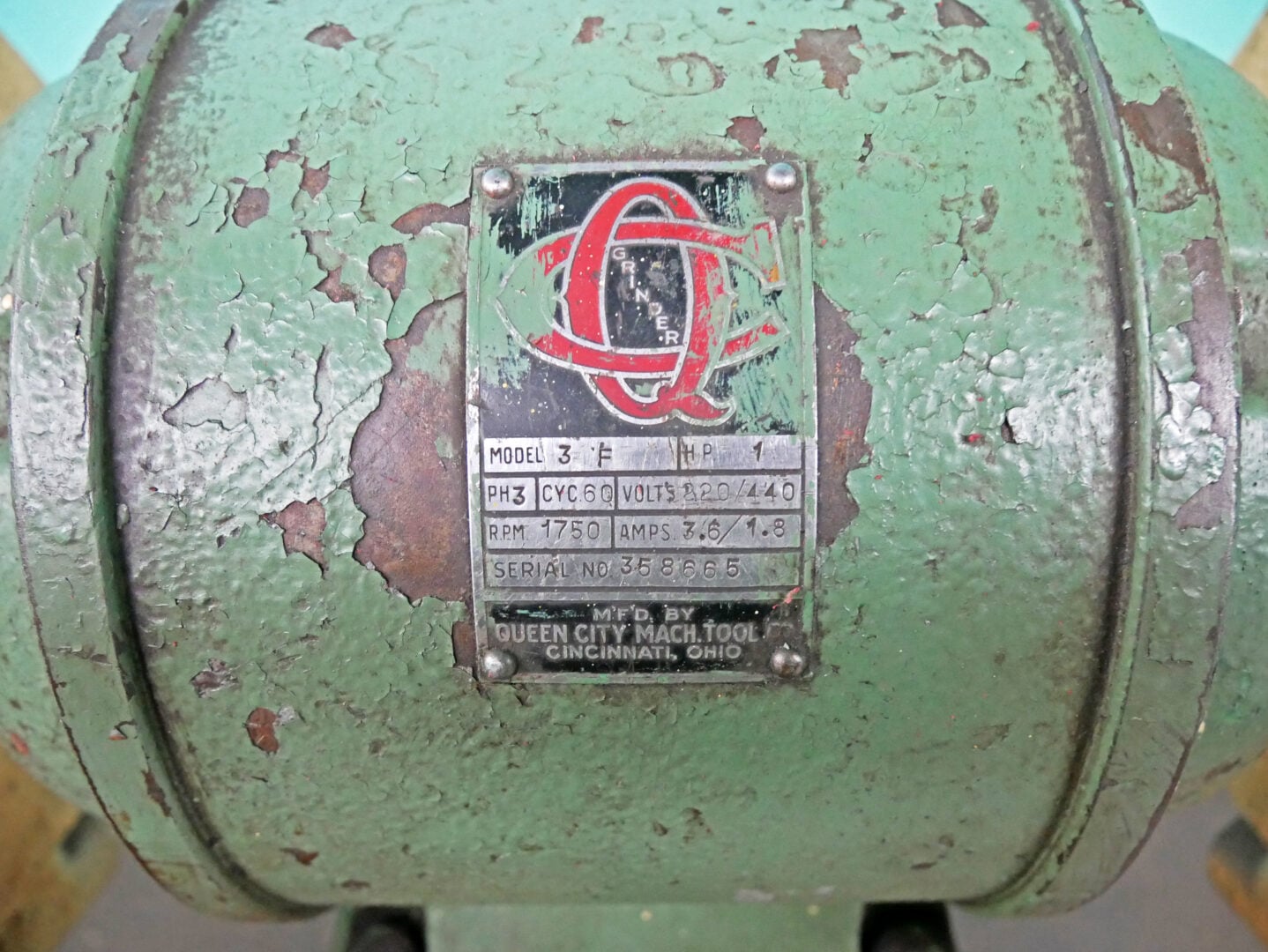 Queen City #3F, Pedestal Grinder, 10" x 1-1/4" wheel, 18-1/2" cc, 1750 RPM, 1 HP - Image 7