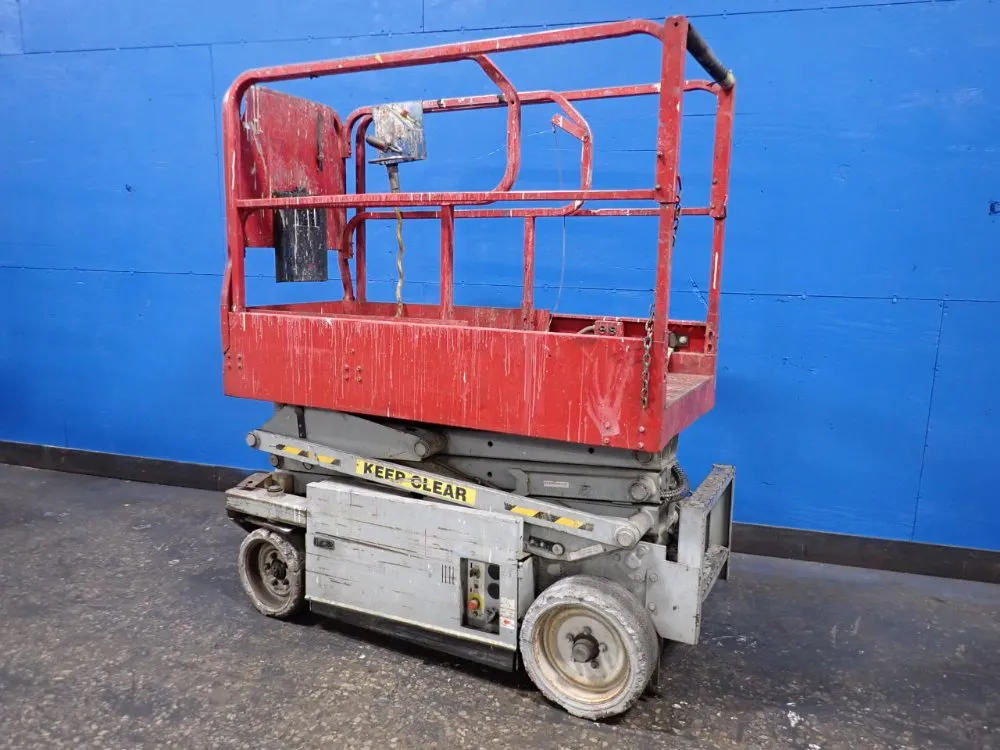 Scissor Lift, 26" x 66" Platform - Image 1