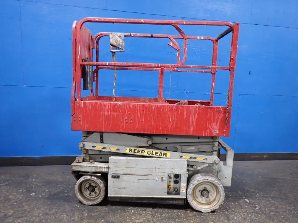 Scissor Lift, 26" x 66" Platform - Image 2