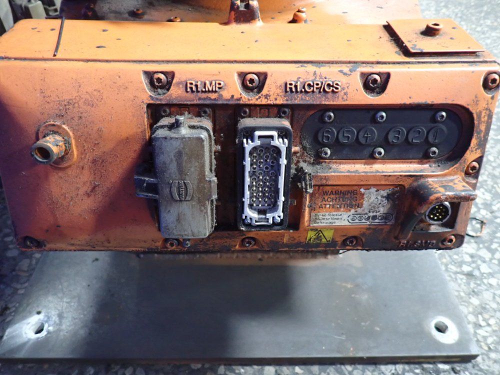 ABB IRB2400-M2000, Robot, 4.5 kVA, 475 V., 40186 hours, 2002 - Image 4