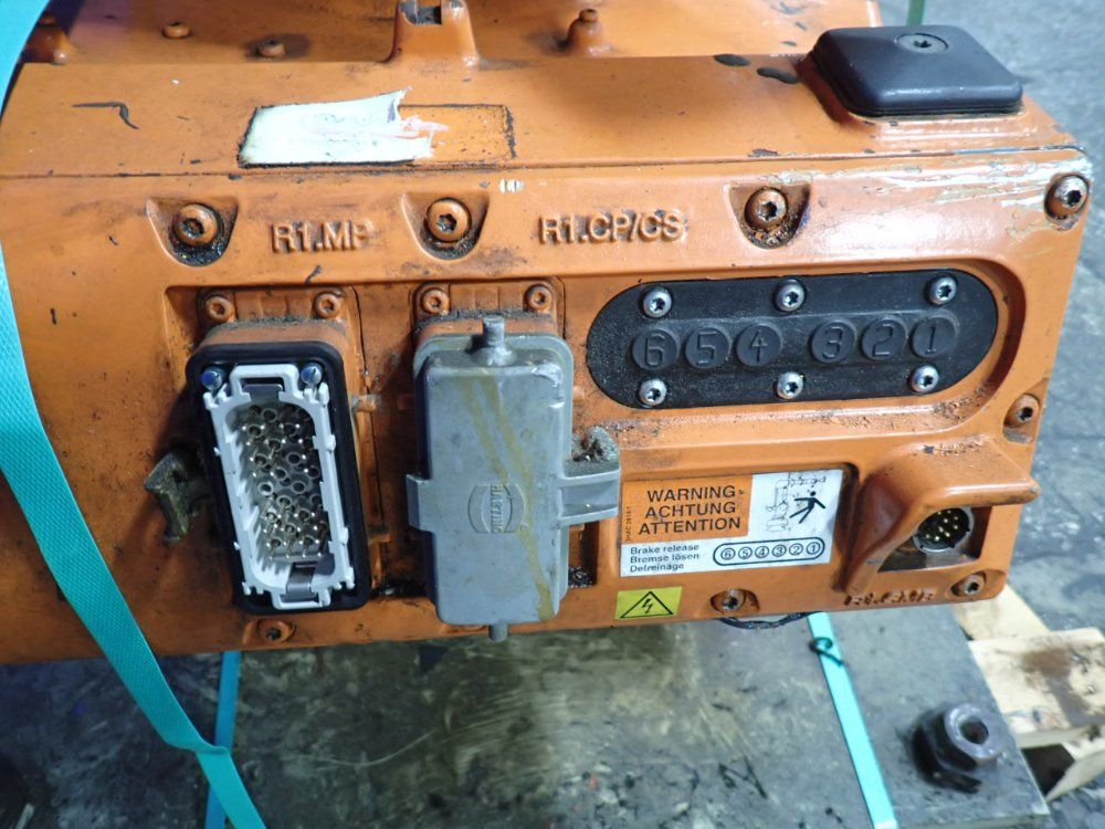 ABB VIRB2400-M2000, Robot, 4.5 kVA, 475 V., 13828 hours, 2002 - Image 9