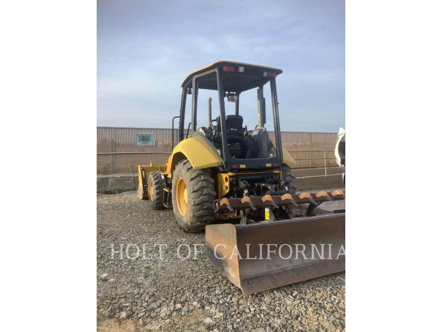Caterpillar 415IL, 2412 hours, S/N: H6L00268, 2021 - Image 4
