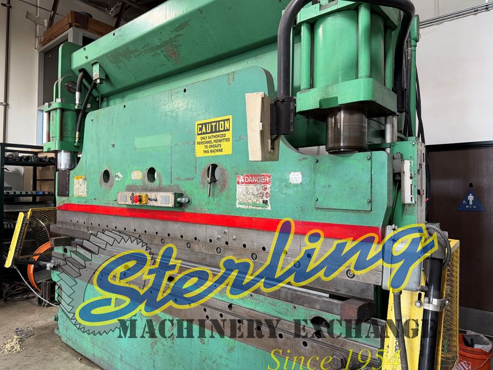 230 Ton, Cincinnati #230CB10, CNC hydraulic press brake, 12' overall, 10" stroke, 8" throat, 17" open - Image 6