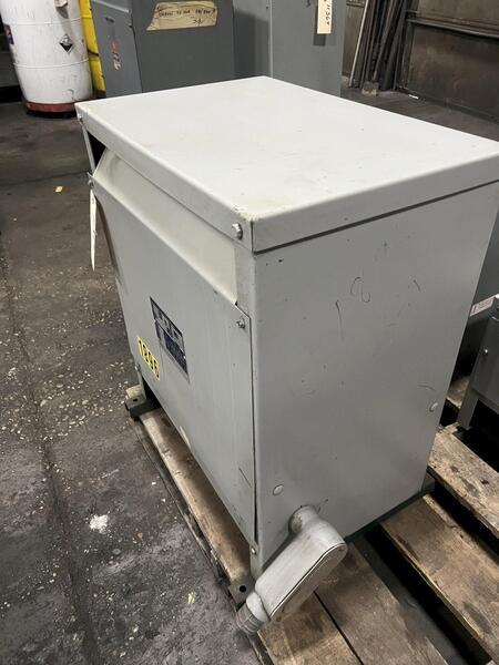 34 KVA 450 Primary, 450Y/266 Secondary, Hevi Duty SCR driver transformer, 3-phase - Image 4