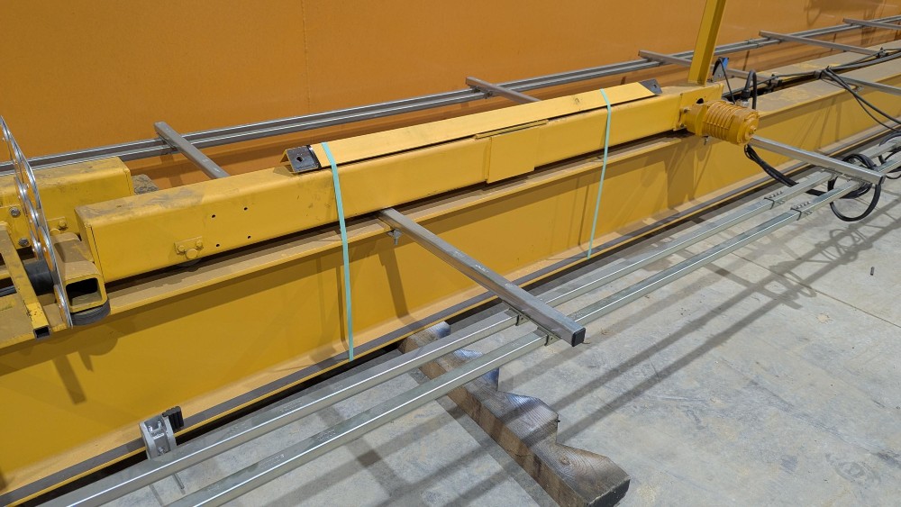 .25 Ton, (4 x 0.25 Ton), Kone, 48' Span, 15' lift, pendant, VFD bridge, 200' L freestanding structure, 2022 - Image 4