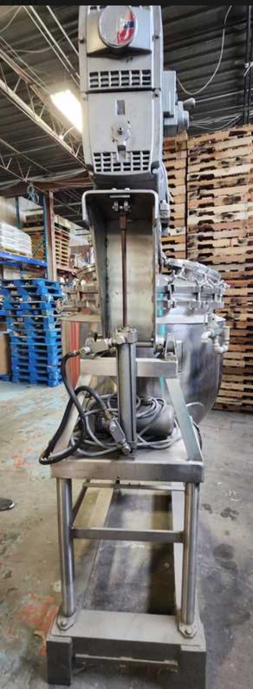 100 gallon J.D. Pardo, Stainless Steel Jacketed Triple Motion Vacuum Processor Kettle - Image 8