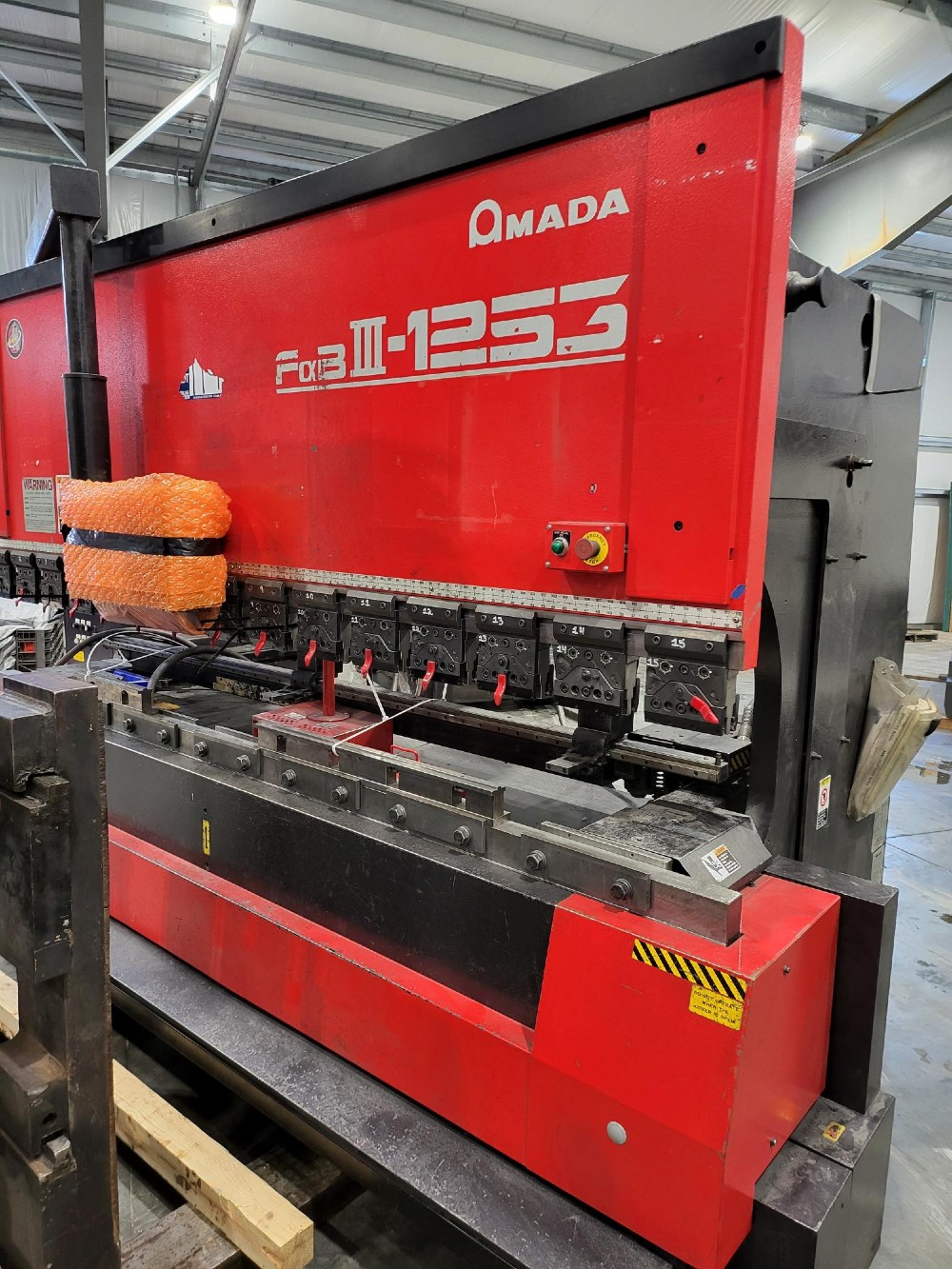 125 Ton, Amada #FBD-III-1253NT, CNC press brake, 9.8'OA - Image 4