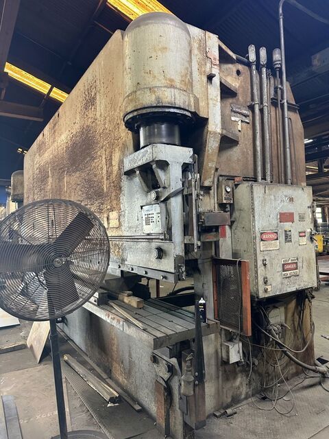 600 Ton, Pacific #K600-26, hydraulic press brake, 26' overall, 24' 2" between housings, 1990 - Image 4