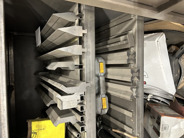 66 Ton, JMT USA #PBF-2560, CNC hydraulic press brake, 2013 - Image 4
