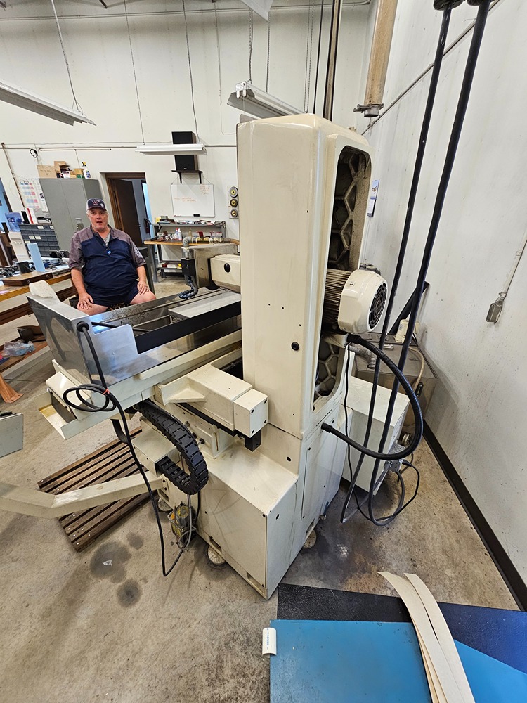 7" x 19" Mitsui #618PC-NC, 3-Axis CNC Surface Grinder, 8" x 3/4" x 1-1/4" wheel, 3460 RPM, fully automatic - Image 5