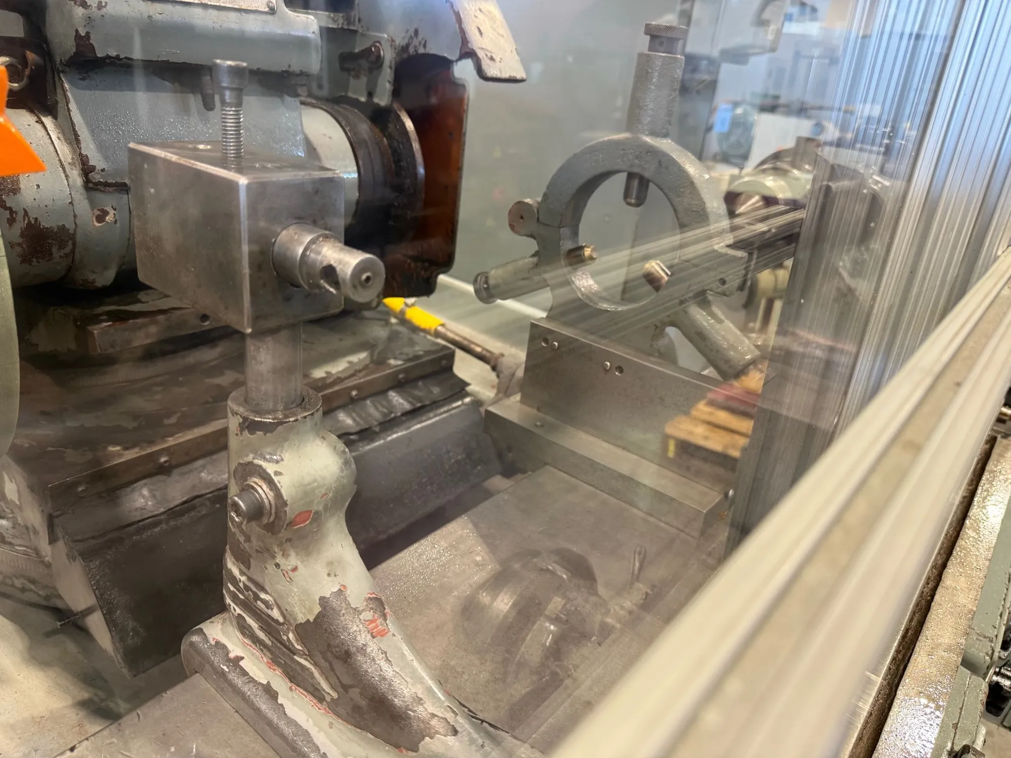 14" x 40" Brown & Sharpe #1440U, OD/ID universal cylindrical grinder, 14" x 1-1/2" x 5" wheel, plunge, 1982 - Image 10