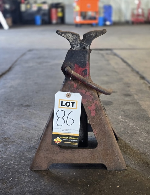 Big Red, 2 ton jack stand - Image 1