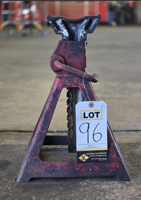 Big Red, 2 ton jack stand - Image 1