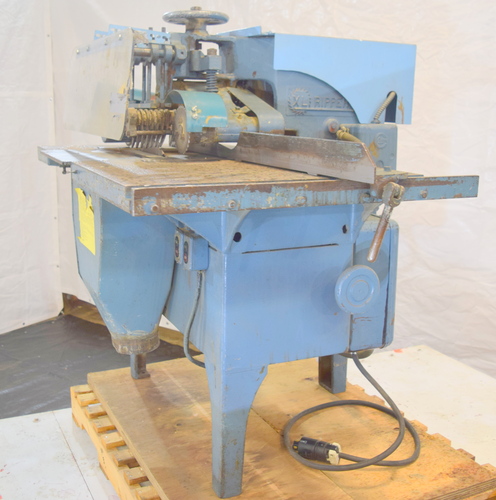 14" Gang Rip Saw, 48" x 27" table, adjustable blade spacing - Image 3