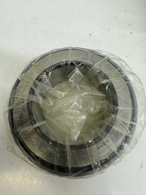 Koyo 5760 Tapered Roller Bearing 519C/5190 95 x 200 x 67 mm 22319 RZW33C3 - Image 3