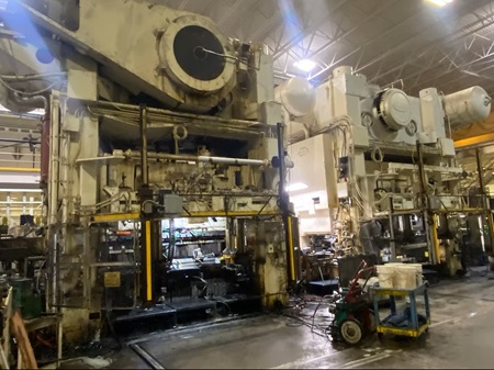 1600 Ton, Danly #SE4-1600-132-72, 4-Point Straight Side Press, 26" stroke, 48" shut height, 132" x 72" bed - Image 2