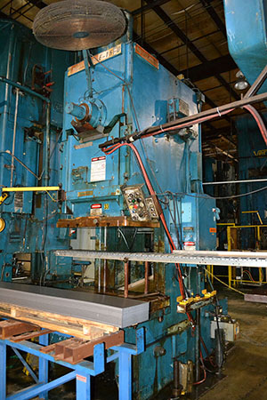 150 Ton, Niagara #E-150, OBI press, 30" x50" bed, 10" stroke, 26" Shut Height (SDAU), 6" adj., 1984 - Image 1