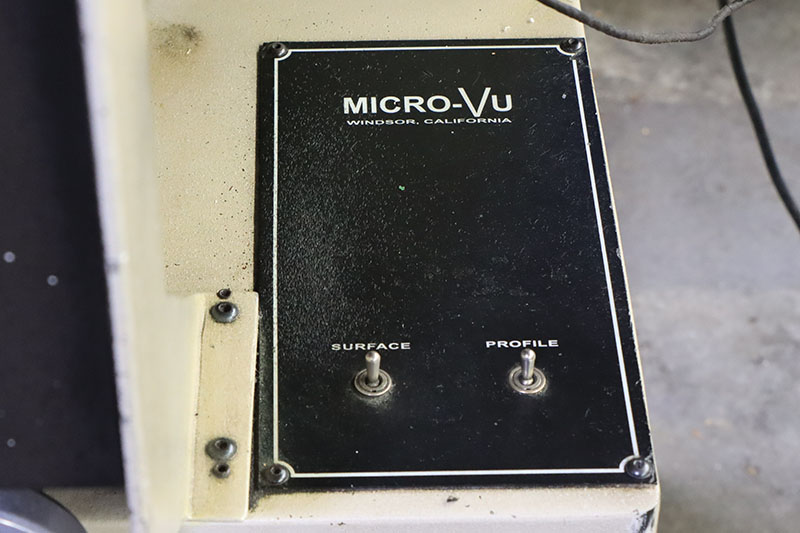 14" Microvu #Spectra, optical comparator, Quadra-Chek 2000 digital read out w/ programmable Geo. Funct., 10X - Image 6