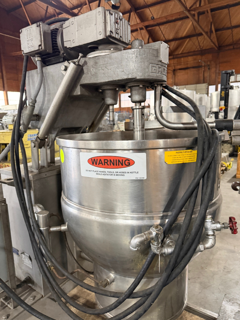 40 gallon Groen #DEE/4T-40, TA/3 electric tilting dual agitation & scrape surface cooker mixer (#1148C) - Image 1