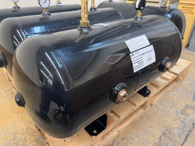 Campbell Hausfeld Air Receiver Surge Tank AR8019 1/2, 3/4, 1-1/2, and 2 In. NPT 175 PSI - Image 1