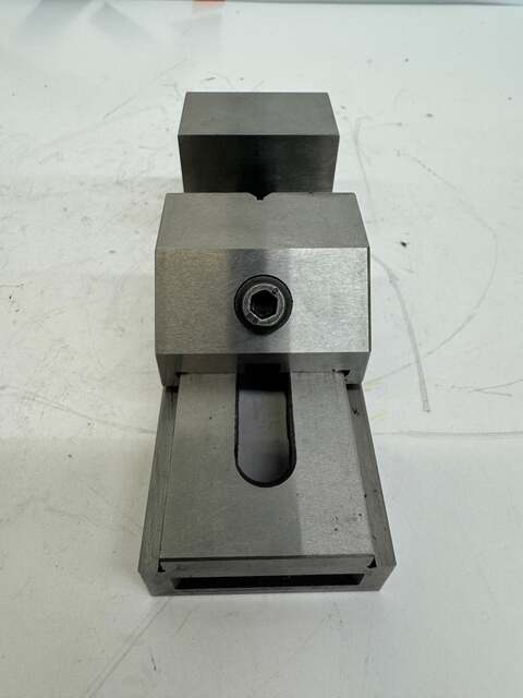 Phase II Precision Screwless Vise 235-302 | 2 in. Jaw Width, 0 to 3.15 in. Jaw Opening - Image 1