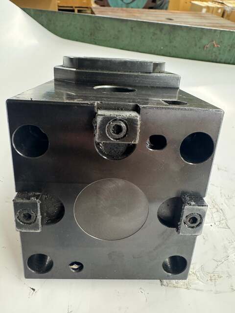 Sandvik Coromant Clamping Unit C5-TRI-BT65A | BMT65 | Capto C5 Workpiece Connection | Orientation: Radial | - Image 4