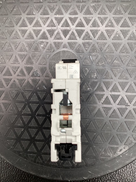 ABB #2CDS251001R0104, S201-C10 1P 10A 240V CIRCUIT BREAKER - Image 4
