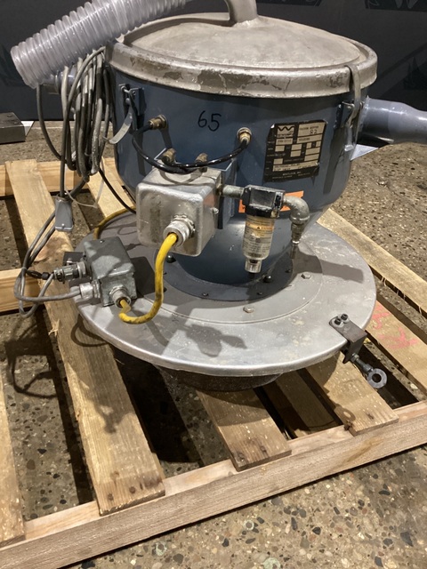 AEC Whitlock #PVH-071G, VACUUM HOPPER LOADER - Image 4